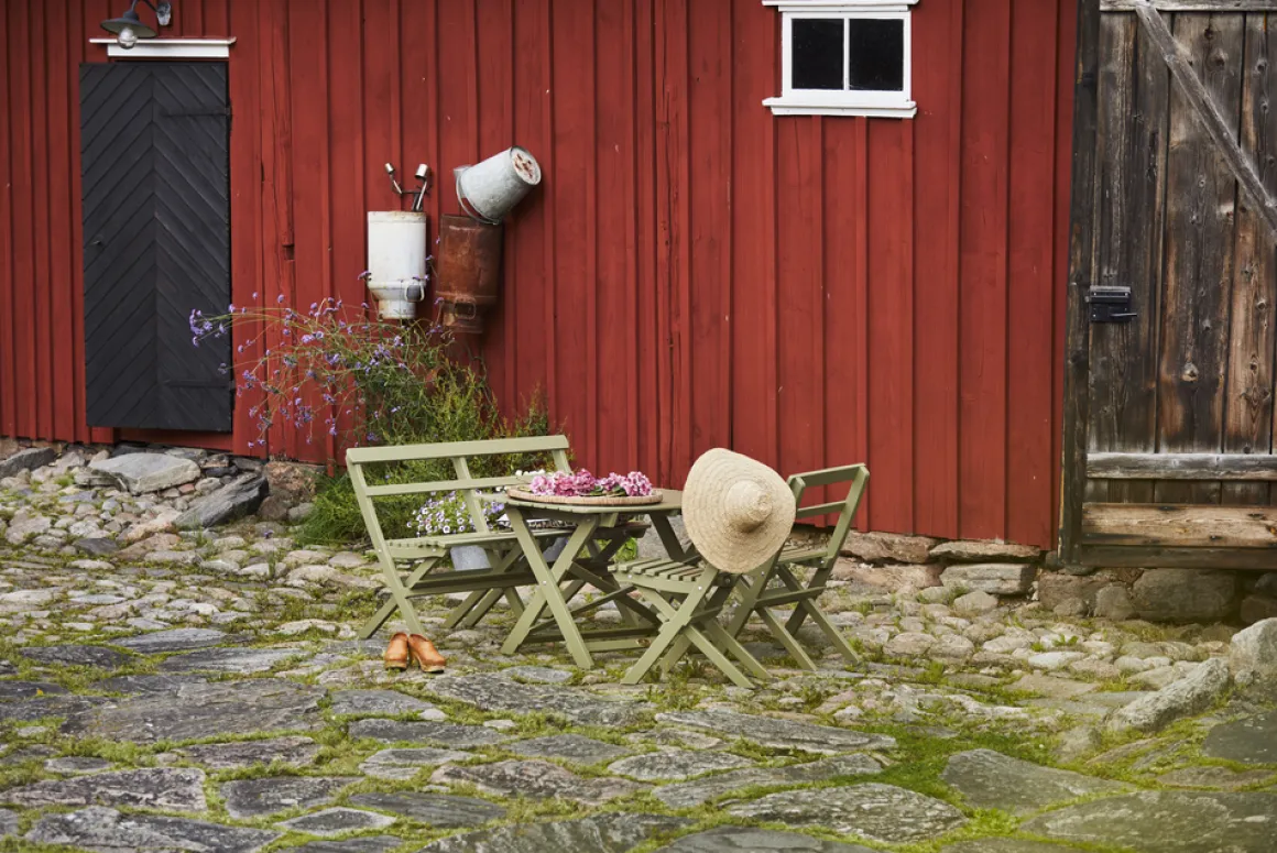 TORPET BORD 109X67 CM BORD ANTIKGRÖN